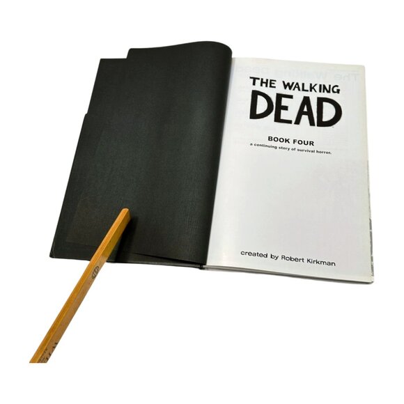 The Walking Dead Omnibus Lot 4 Graphic Novel HC Includes Issues 1 to 48 - Picture 7 of 16
